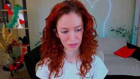 Snapshot of christinaconteeree chatting on 16, 7, 2026 christinaconteeree online show from 16, 7, 2026