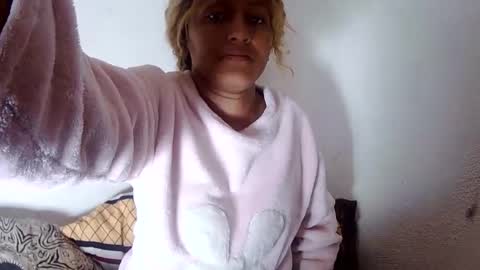 christine213 online show from 5, 2, 2025