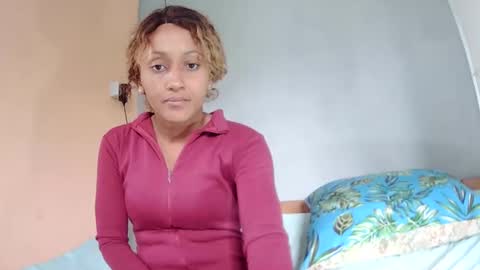 christine213 online show from 9, 3, 2025