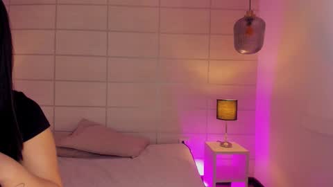 Christine  online show from 28, 2, 2026