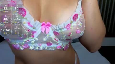 Snapshot of christy_beauty chatting on 29, 7, 2026 Christy online show from 29, 7, 2026