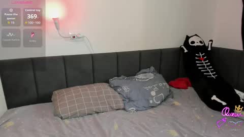 christyw3b online show from 27, 3, 2026