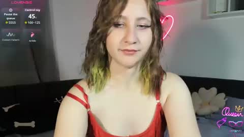 christyw3b online show from 22, 7, 2026