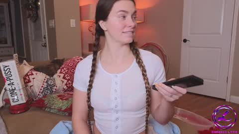 Snapshot of chroniclove chatting on 13, 12, 2024 Marley online show from 13, 12, 2024