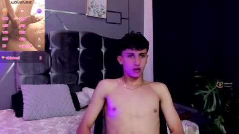 Snapshot of chrristopher77 chatting on 15, 12, 2025 chrristopher77 online show from 15, 12, 2025