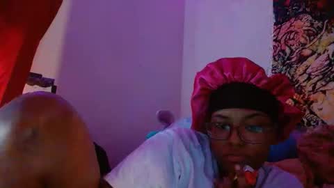 Mommy milf online show from 15, 5, 2026
