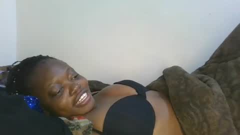 cilia petite online show from 10, 2, 2026