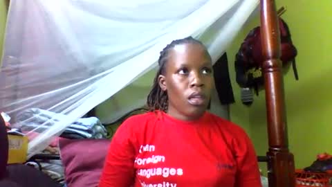 Snapshot of cinddy_14 chatting on 31, 12, 2024 cinddy 14 online show from 31, 12, 2024