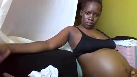 Snapshot of cinddy_14 chatting on 19, 9, 2025 cinddy 14 online show from 19, 9, 2025