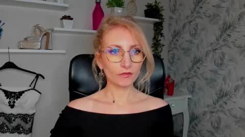 Cinderella online show from 23, 3, 2026