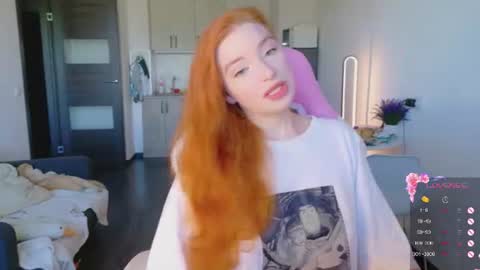 Snapshot of cinnabongirls chatting on 22, 6, 2026 Maddy online show from 22, 6, 2026