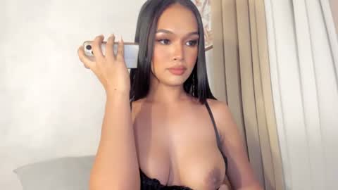 Snapshot of cinnamoncandy14 chatting on 5, 7, 2026 Ask me online show from 5, 7, 2026
