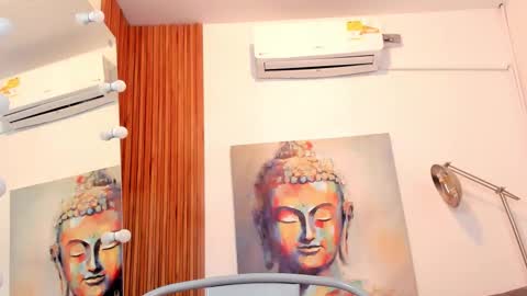 Cintia online show from 5, 12, 2025