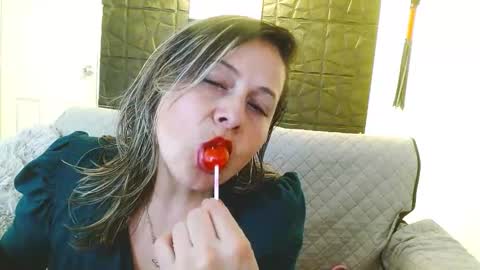 cinthia1609 online show from 27, 9, 2025