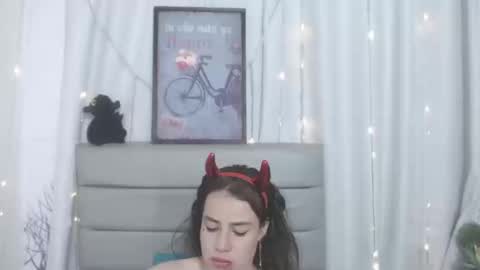 cintia_leon online show from 18, 10, 2025