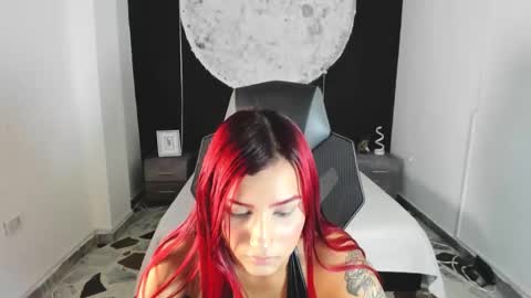 CintiaCollins  online show from 14, 11, 2025