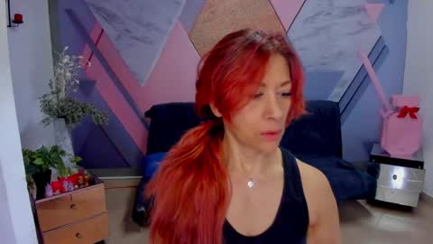 Snapshot of cintiagreyx chatting on 19, 1, 2025 CINTIA online show from 19, 1, 2025