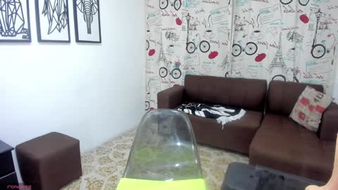 Snapshot of cintiagreyx chatting on 6, 2, 2025 CINTIA online show from 6, 2, 2025