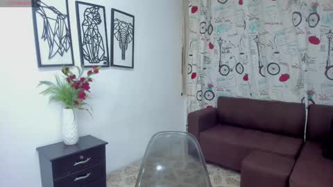 Snapshot of cintiagreyx chatting on 26, 2, 2025 CINTIA online show from 26, 2, 2025