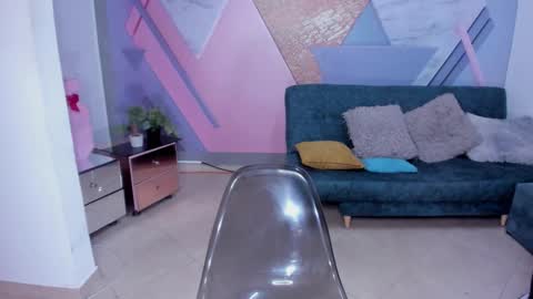 Snapshot of cintiagreyx chatting on 1, 12, 2025 CINTIA online show from 1, 12, 2025