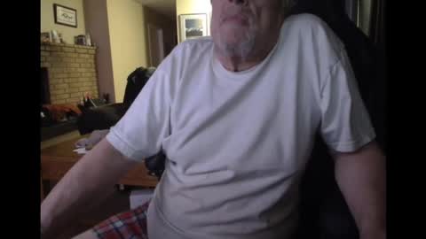 Snapshot of cjscout chatting on 2, 3, 2025 cjscout online show from 2, 3, 2025