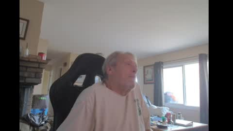 Snapshot of cjscout chatting on 6, 10, 2025 cjscout online show from 6, 10, 2025