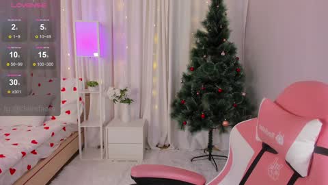 Snapshot of clairefaers chatting on 19, 12, 2024 Claire Faers online show from 19, 12, 2024