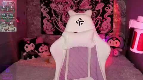 Snapshot of clairefaers chatting on 18, 12, 2025 Claire Faers online show from 18, 12, 2025