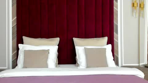 Claire online show from 19, 4, 2026