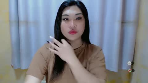 Snapshot of clairewntr_ chatting on 8, 1, 2025 CLAIRE online show from 8, 1, 2025