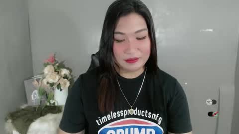 Snapshot of clairewntr_ chatting on 2, 2, 2025 CLAIRE online show from 2, 2, 2025