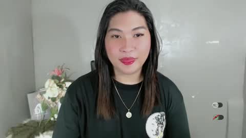 Snapshot of clairewntr_ chatting on 6, 2, 2025 CLAIRE online show from 6, 2, 2025