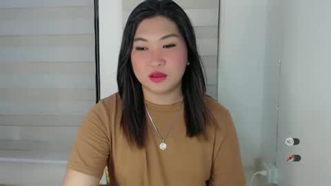 Snapshot of clairewntr_ chatting on 11, 2, 2025 CLAIRE online show from 11, 2, 2025