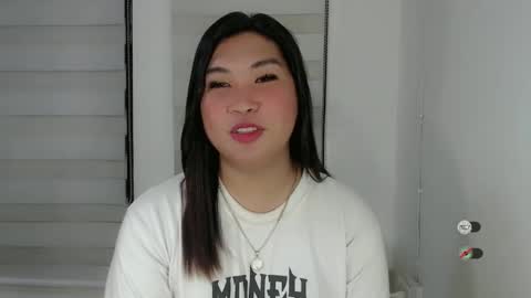 Snapshot of clairewntr_ chatting on 13, 2, 2025 CLAIRE online show from 13, 2, 2025