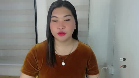 Snapshot of clairewntr_ chatting on 18, 2, 2025 CLAIRE online show from 18, 2, 2025