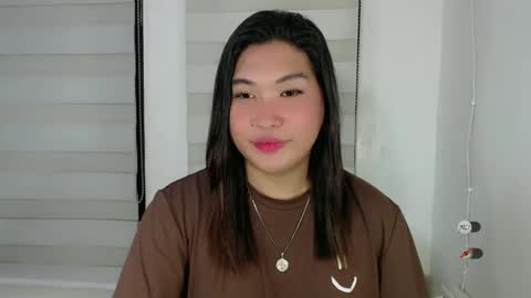 Snapshot of clairewntr_ chatting on 28, 2, 2025 CLAIRE online show from 28, 2, 2025
