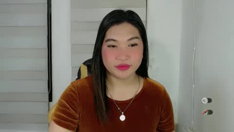 Snapshot of clairewntr_ chatting on 1, 3, 2025 CLAIRE online show from 1, 3, 2025