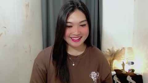 Snapshot of clairewntr_ chatting on 17, 9, 2025 CLAIRE online show from 17, 9, 2025
