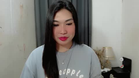 Snapshot of clairewntr_ chatting on 3, 10, 2025 CLAIRE online show from 3, 10, 2025