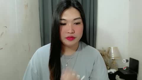 Snapshot of clairewntr_ chatting on 4, 10, 2025 CLAIRE online show from 4, 10, 2025