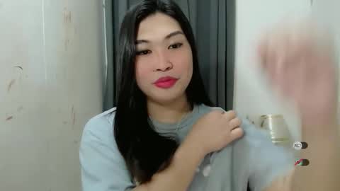 Snapshot of clairewntr_ chatting on 5, 10, 2025 CLAIRE online show from 5, 10, 2025