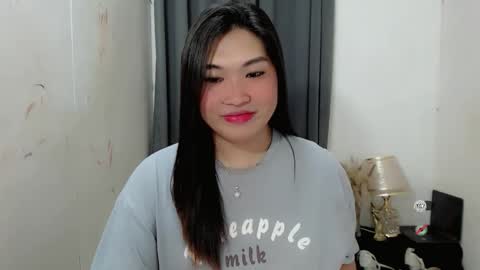 Snapshot of clairewntr_ chatting on 6, 10, 2025 CLAIRE online show from 6, 10, 2025