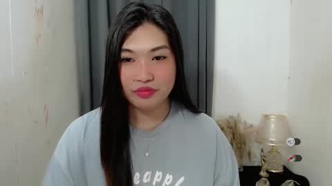 Snapshot of clairewntr_ chatting on 11, 10, 2025 CLAIRE online show from 11, 10, 2025