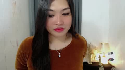 Snapshot of clairewntr_ chatting on 14, 10, 2025 CLAIRE online show from 14, 10, 2025