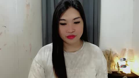 Snapshot of clairewntr_ chatting on 17, 10, 2025 CLAIRE online show from 17, 10, 2025