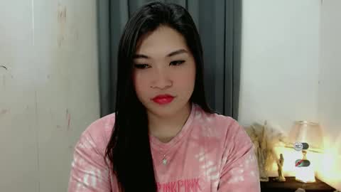 Snapshot of clairewntr_ chatting on 17, 10, 2025 CLAIRE online show from 17, 10, 2025