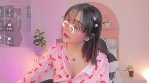Snapshot of clara_lu chatting on 11, 7, 2026 C L A R A online show from 11, 7, 2026