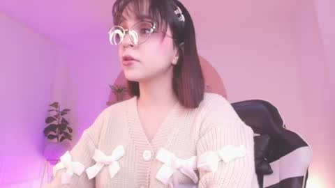 Snapshot of clara_lu chatting on 14, 7, 2026 C L A R A online show from 14, 7, 2026
