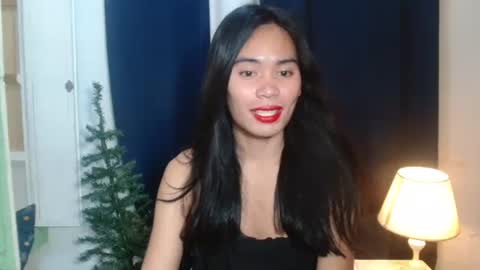 Snapshot of clara_marimar chatting on 12, 10, 2025 CLARA online show from 12, 10, 2025