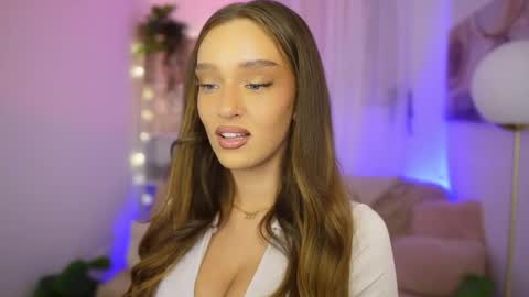 Clara smile online show from 1, 2, 2026